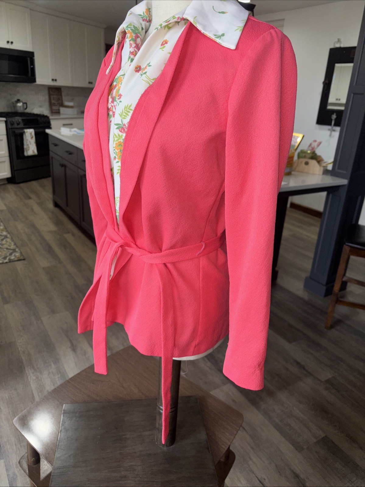 1960s vintage women’s shirt regular size Small? See pics.