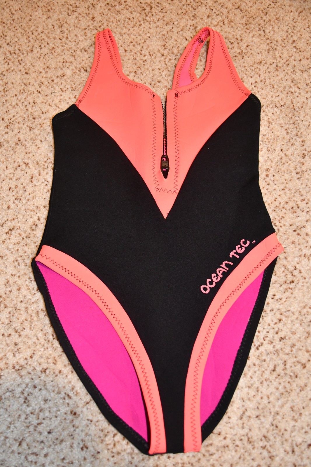 VINTAGE 1980’s 1990’S BLACK PEACH PINK NEOPRENE SWIMSUIT OCEAN TEC MEDIUM