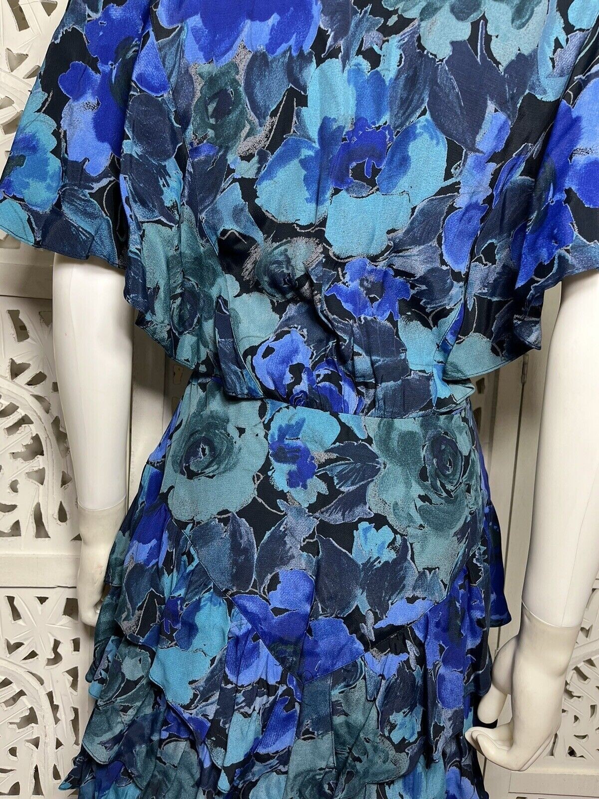 Vintage Barbara Barbara Women’s Floral Blue Ruffle Secretary Dress Size 8