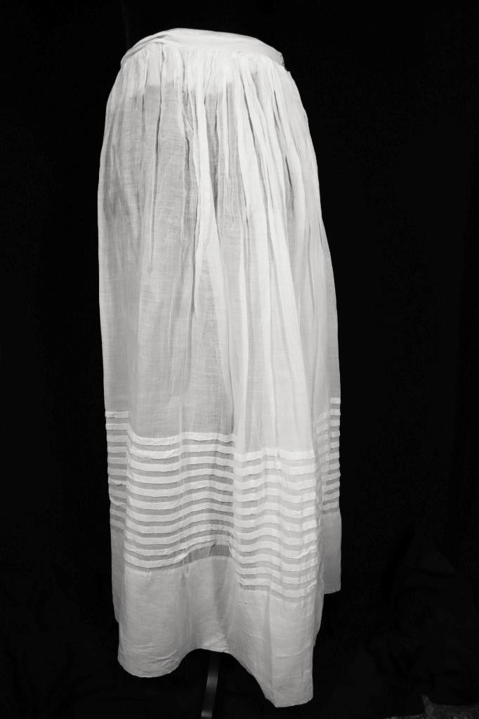 Antique Edwardian French White Sheer Pleated Cotton Petticoat Size 28-29″ Waist