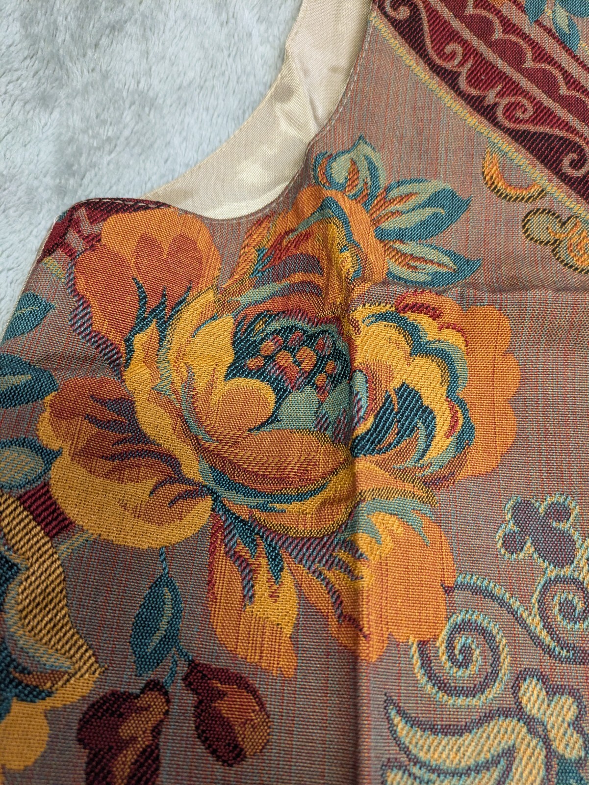 Vintage Nadia Embroidered FLOWERS Tapestry Women’s MED Grandmacore Vest NEW v2