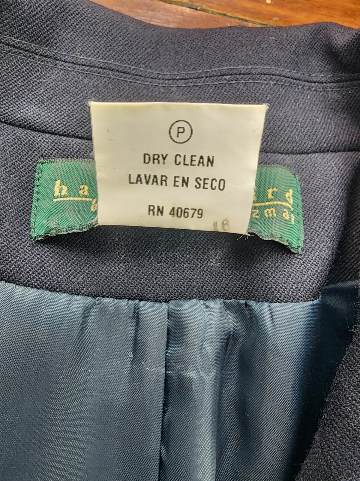 Vintage Harvé Bernard Navy Blue Wool Blazer – Size 10 – Classic And Elegant