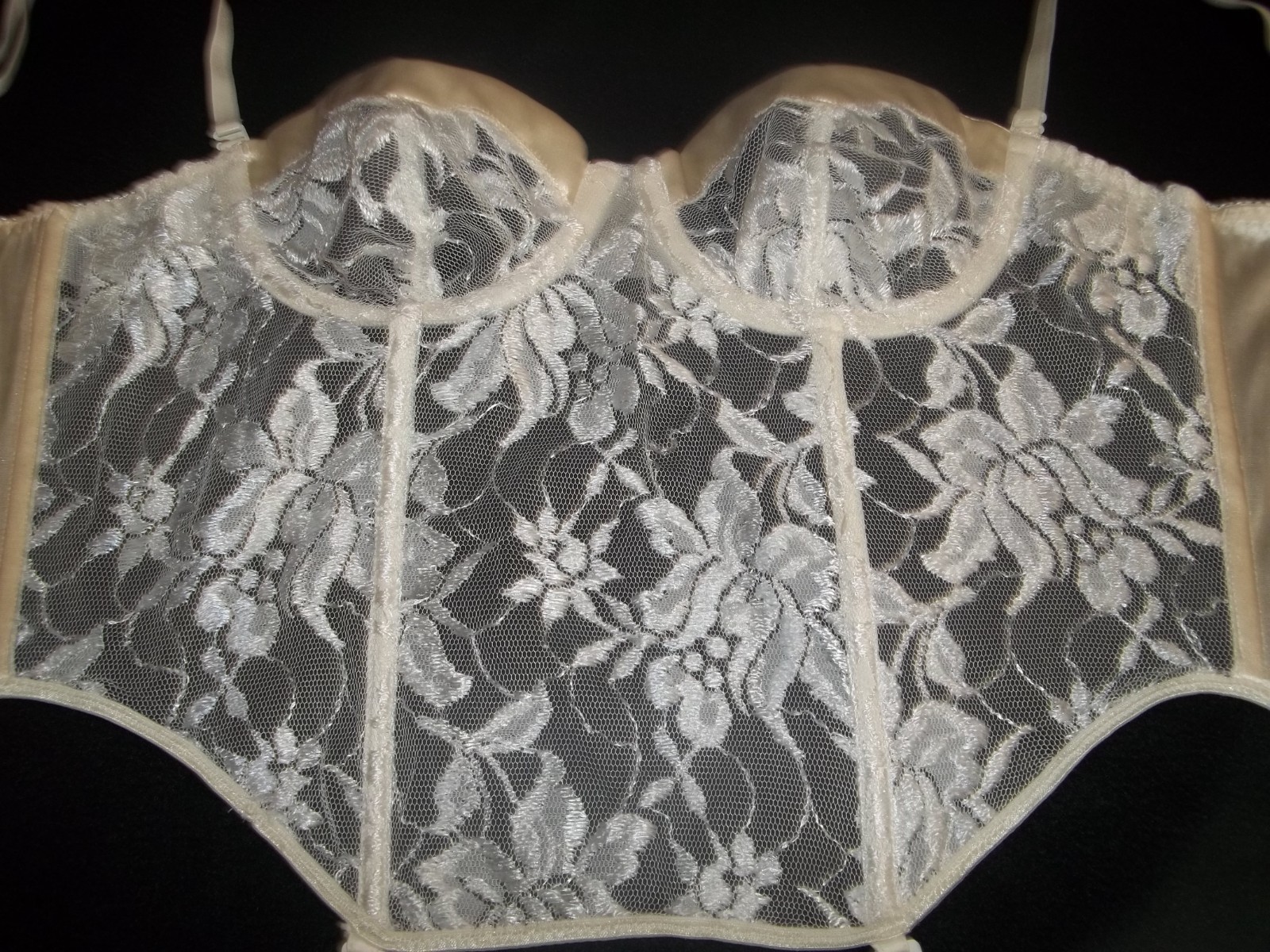 Victoria’s Secret 80s Gold Label Ivory Lace Corset Bustier Bra Top sz 36B