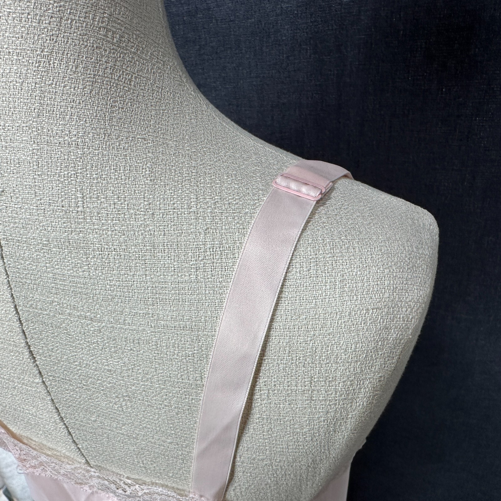 Pretty Vintage full slip Chiffon Doves & Lace CARILLON 34 Pink Embroidered 1950s