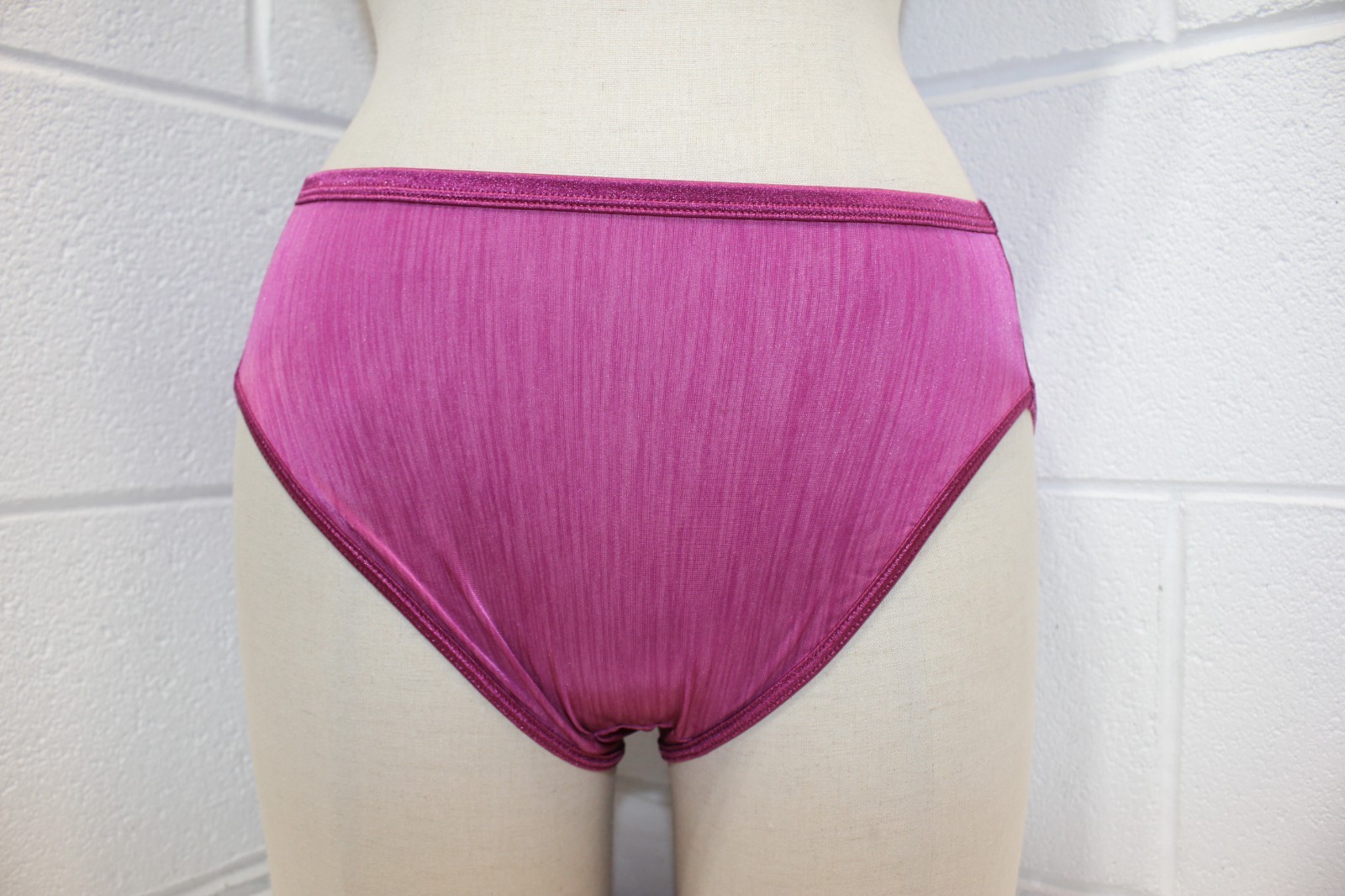 ’nwot’ Vanity Fair Y2K 13-108 Plum High Waist Nylon 7 L/44 Underwear Panties