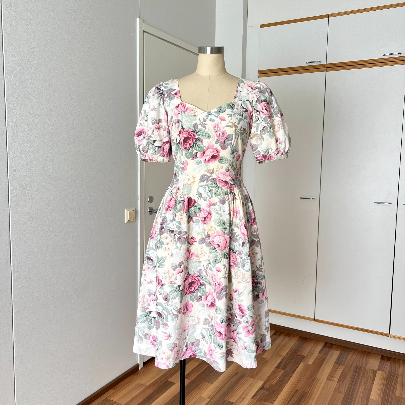 1980s Floral Puff Sleeves Midi Dress Basque Waist Romantic Cottagecore Summer