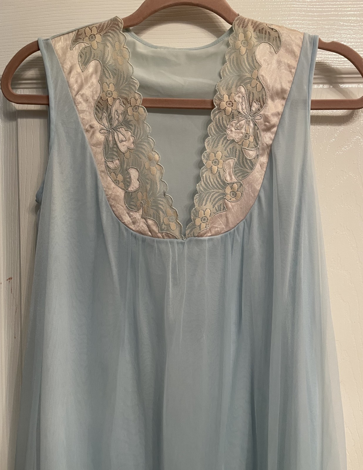 Vintage BABY BLUE Sheer Chiffon over Nylon Nightgown Negligee Gown Applique READ