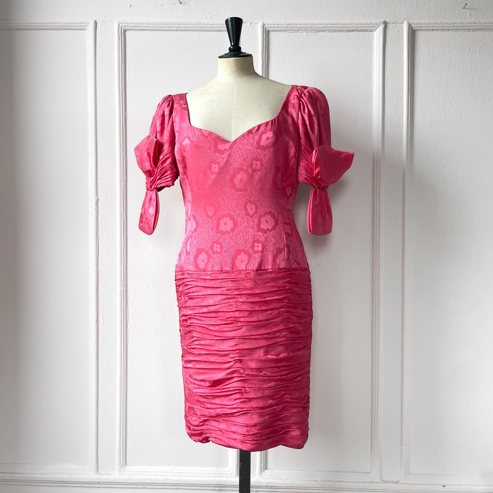 80s VTG Silk Jacquard Ruched Party Cocktail Dress Bow Sleeves Barbiecore Pink