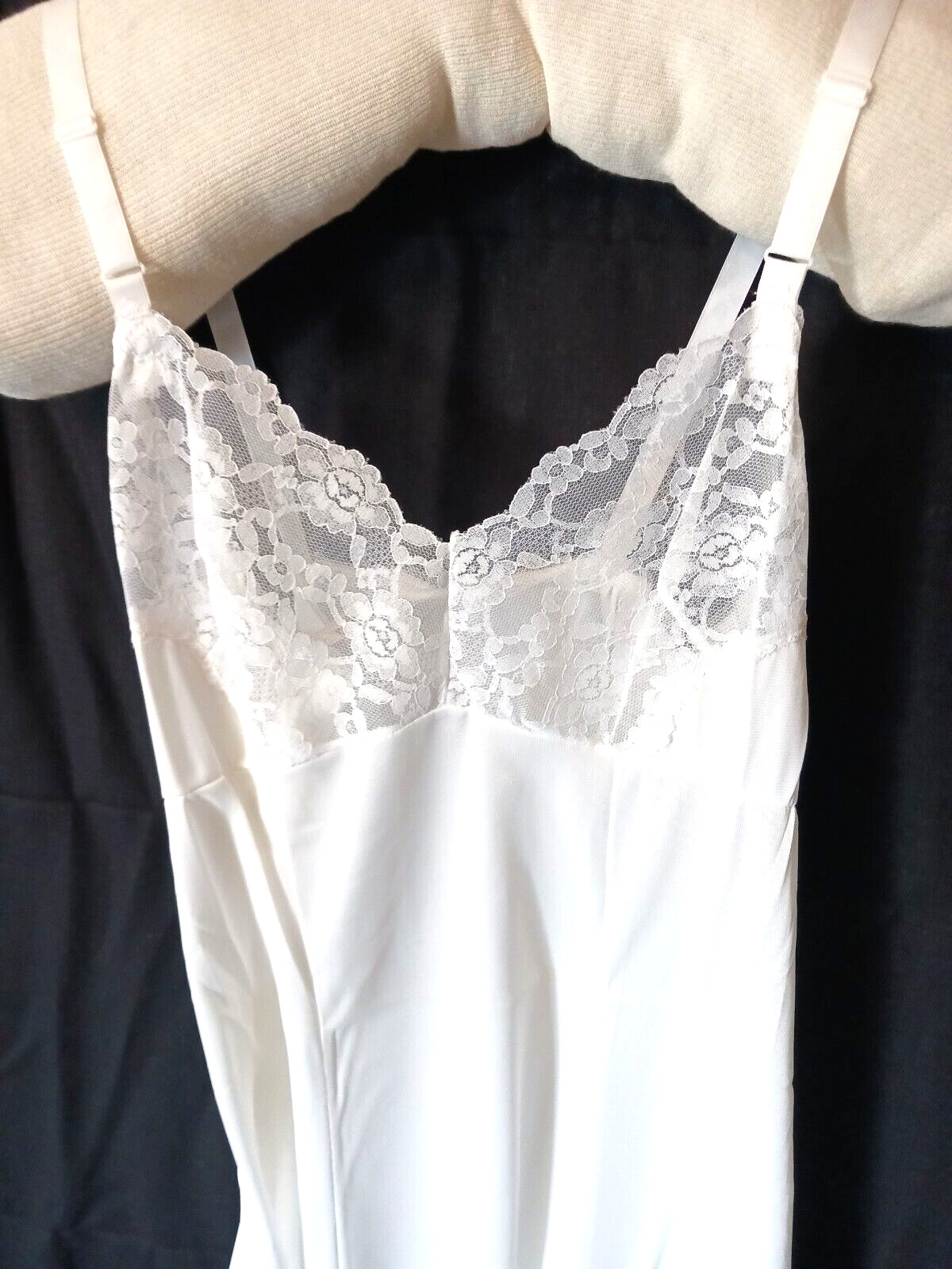 Vintage Slip Nightgown Lingerie Lace Nylon Sz S 32 Bust White 1960s NOS