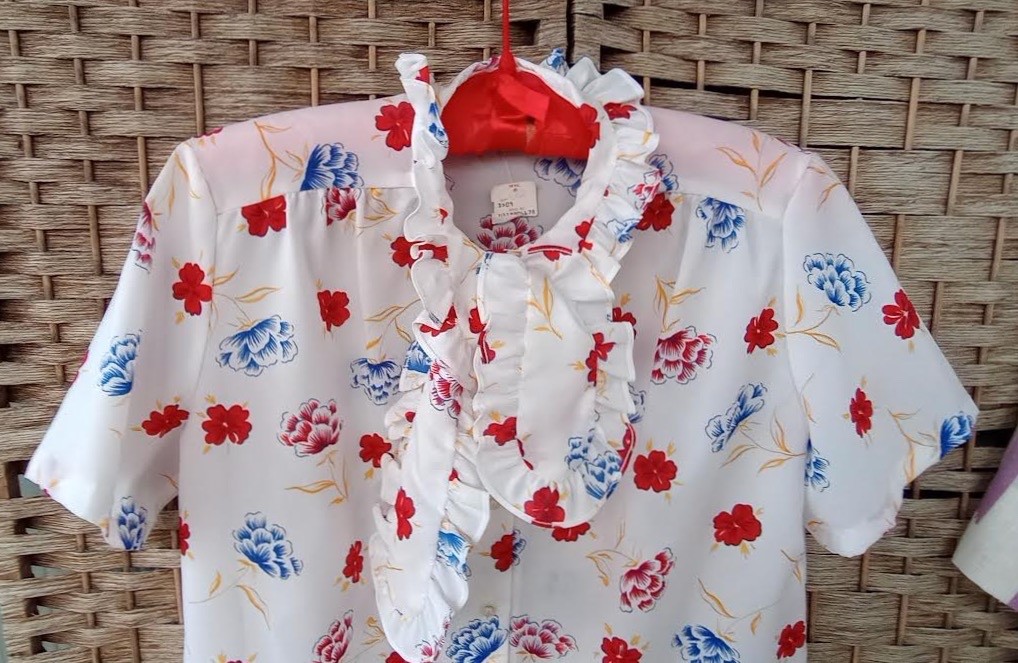 Colorful Vintage Lucky Winner Summer Blouse NOS with Tags