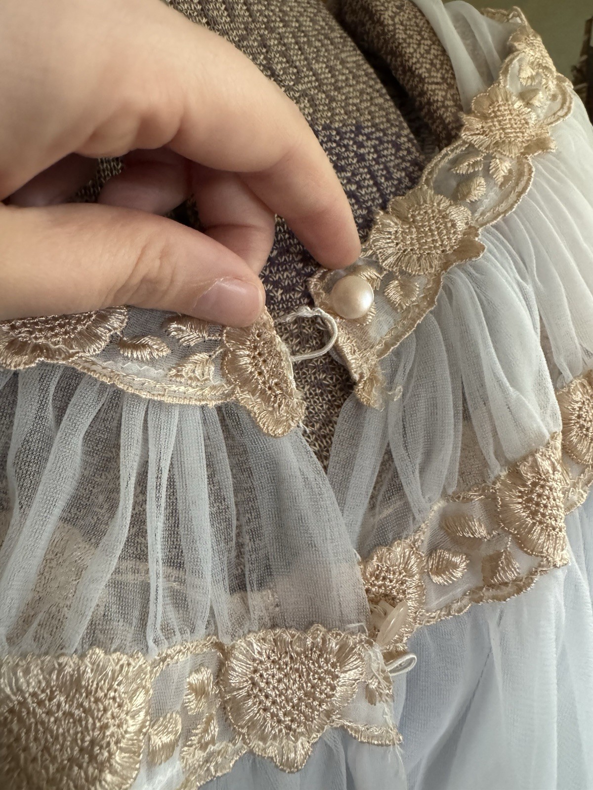 Blue And Gold Vintage Sleep Set – Sabrina Carpenter