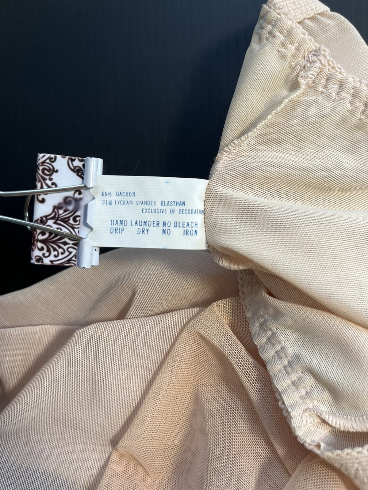 NOS VASARETTE ‘SECOND GLANCE’ CALF LENGTH GIRDLE SIZE MEDIUM NUDE DACRON LYCRA