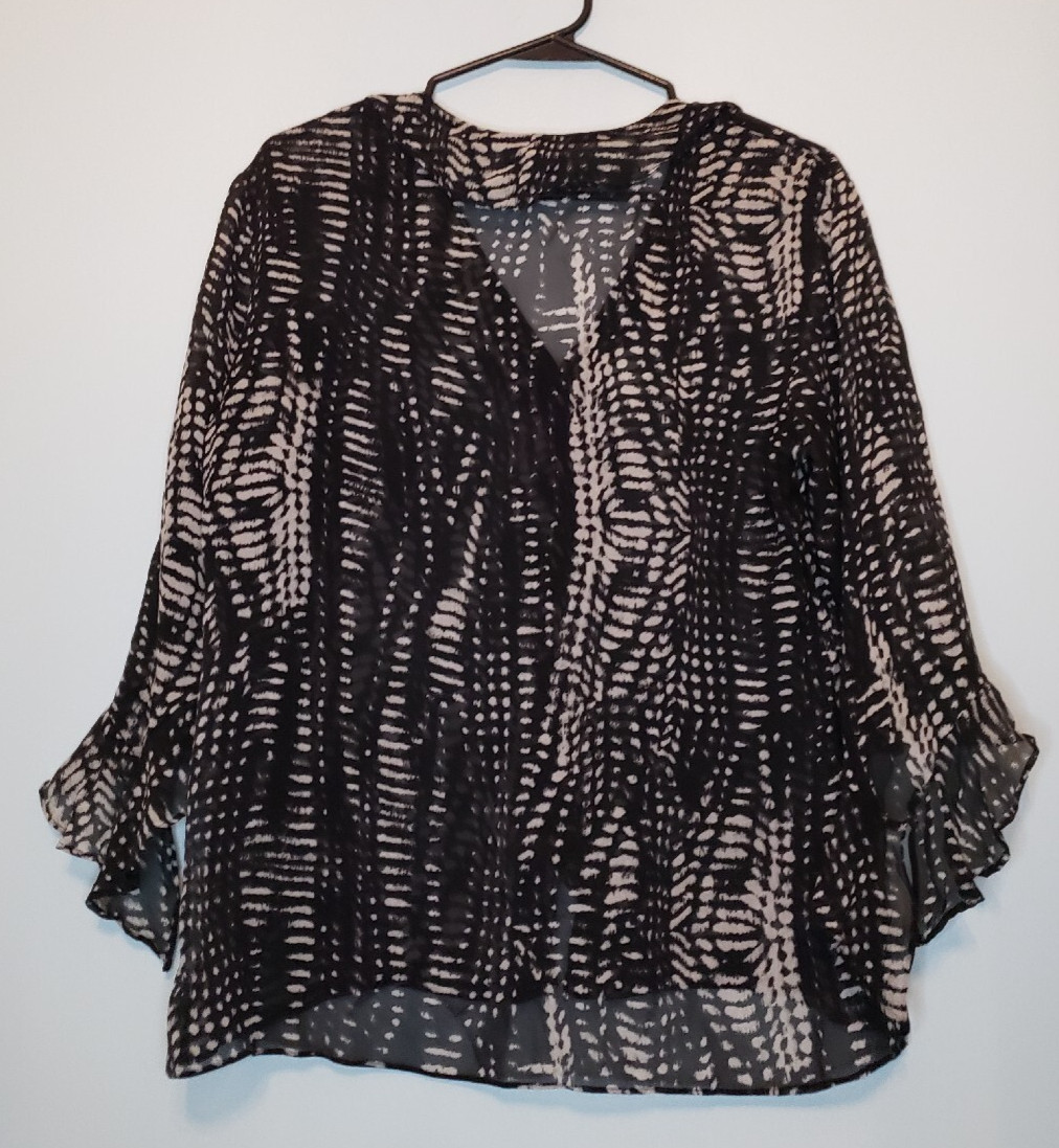 VINTAGE Chico’s Design 1 Women’s 8 Blouse 100% Silk Snakeskin Ruffle Black Sheer