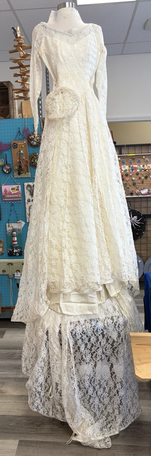 Lace Wedding Dress With Head Cap Train VTG 1951