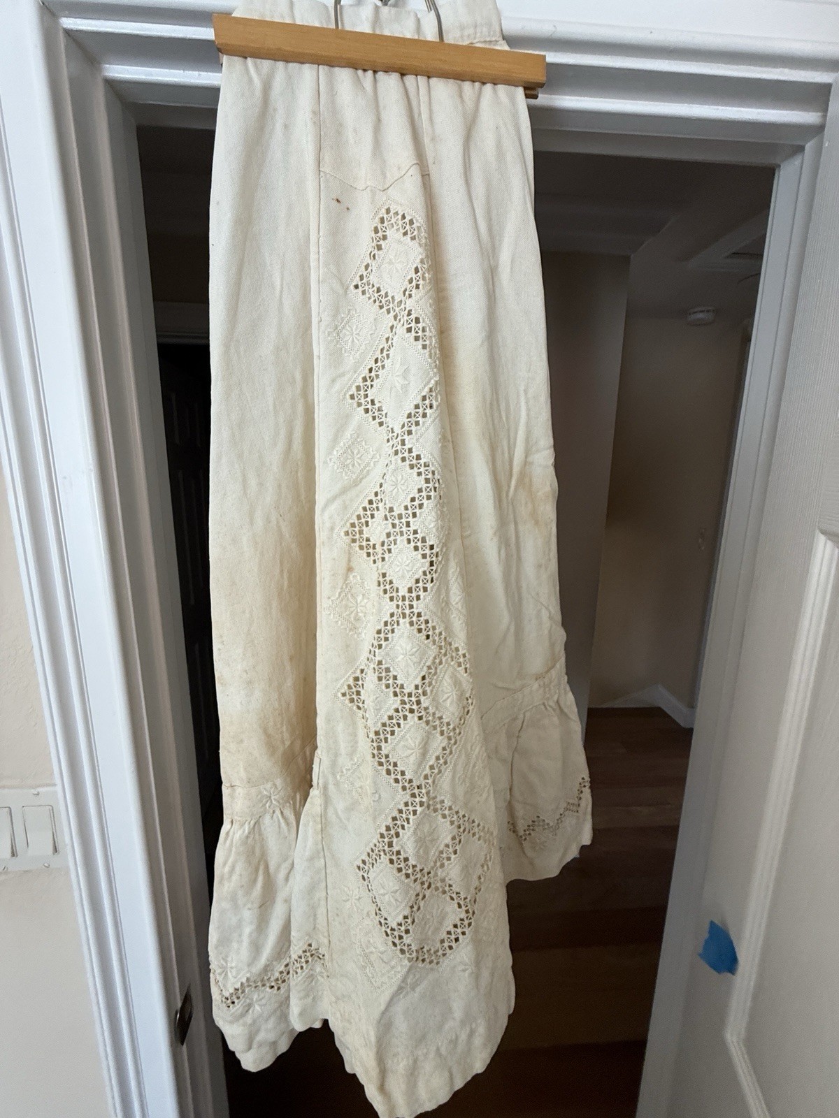 Vintage Ivory Petticoat Skirt with Cutwork Lace Embroidered Hem