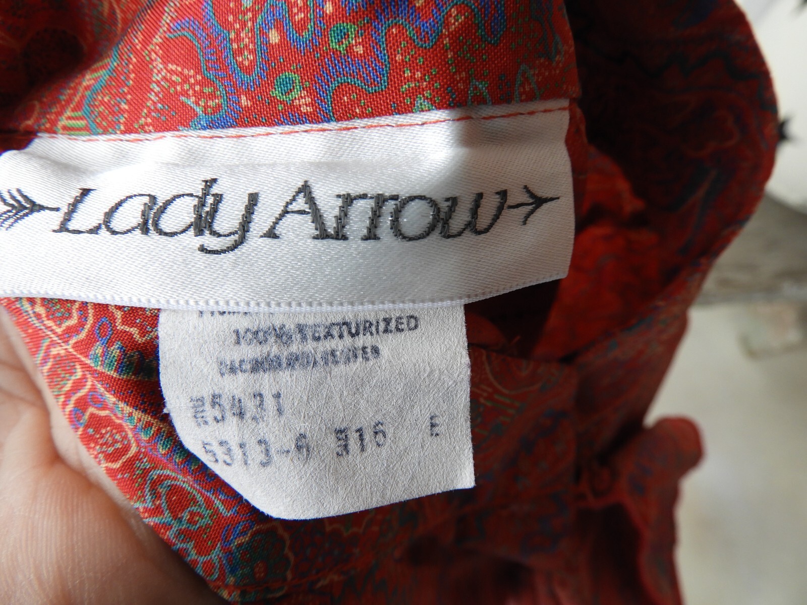 Vtg 1980’s Victorian Style Blouse Lady Arrow Red Paisley sz M/L