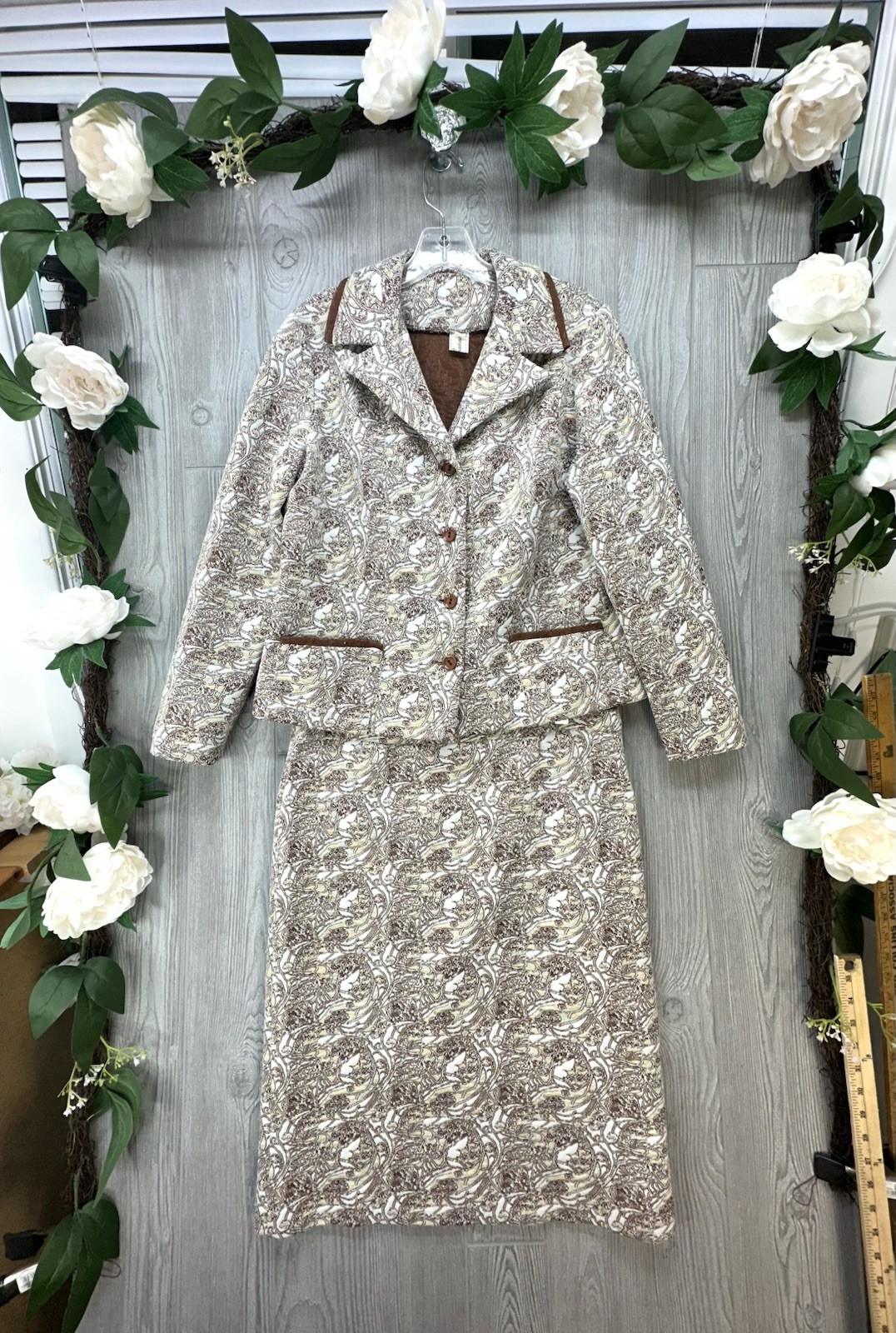 Vintage 1960s Blazer Women’s And Skirt Set Size Medium 40 – 2 Piece Set Crumplen