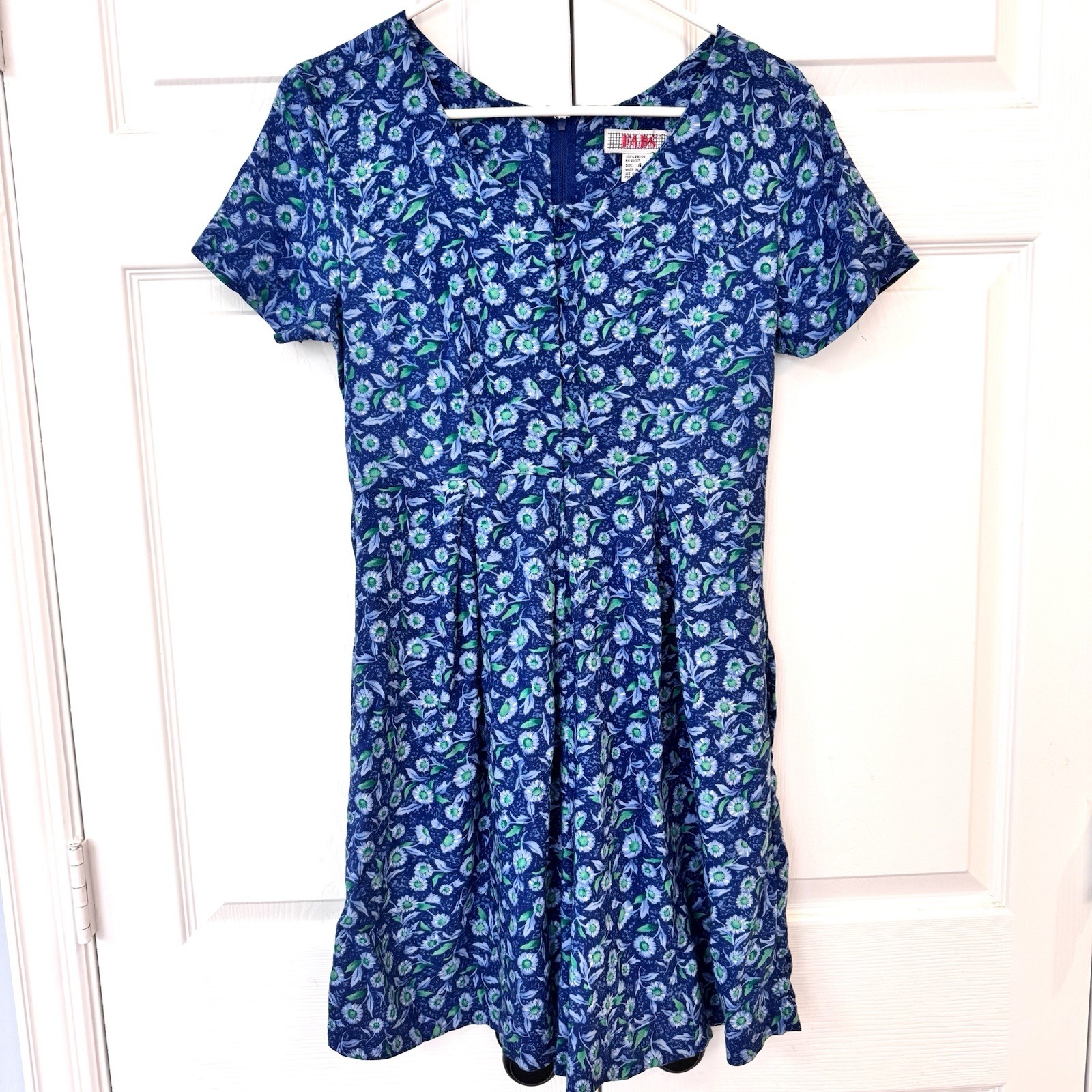 Vintage FADS Jumper Shorts One Piece Romper Blue Floral Pockets Back Zip Women
