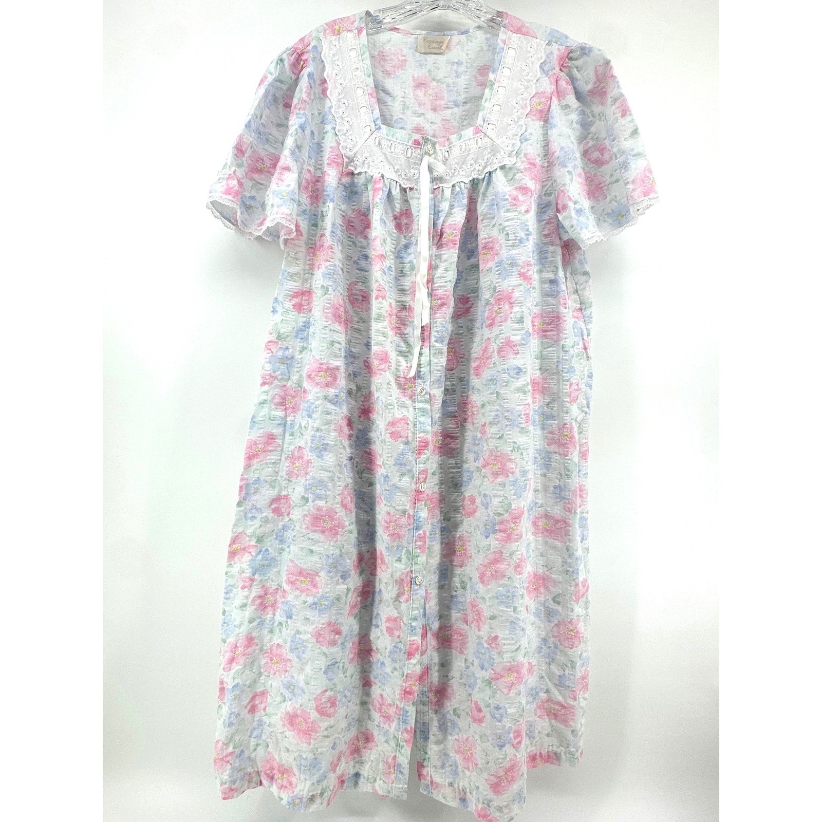 Vintage Carriage Court Floral Lace Nightgown Robe Pastel Pink Blue Seersucker
