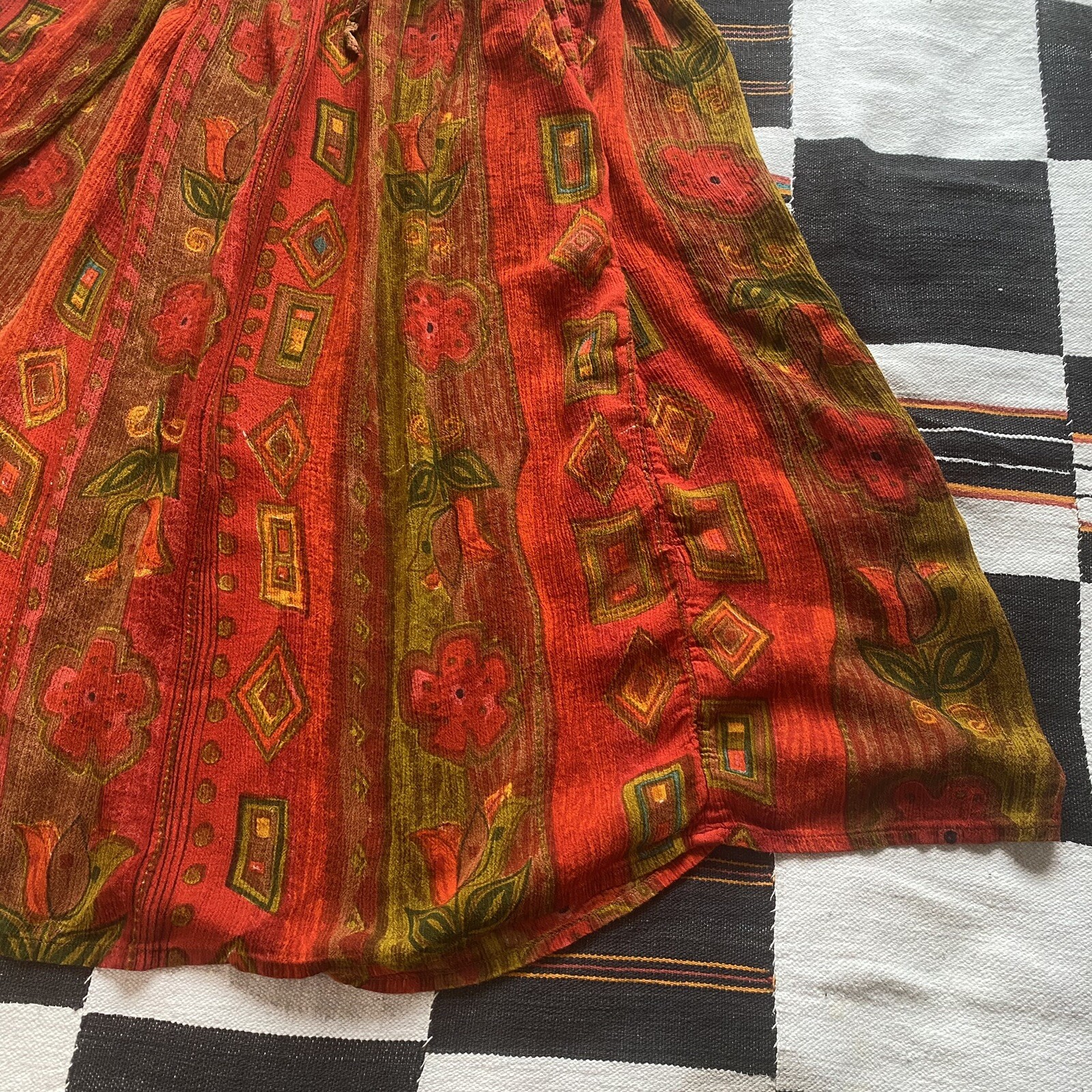Vintage Zanana by Saraf Floral Maxi Rayon Skirt. OSFM. Tie Waist. India.
