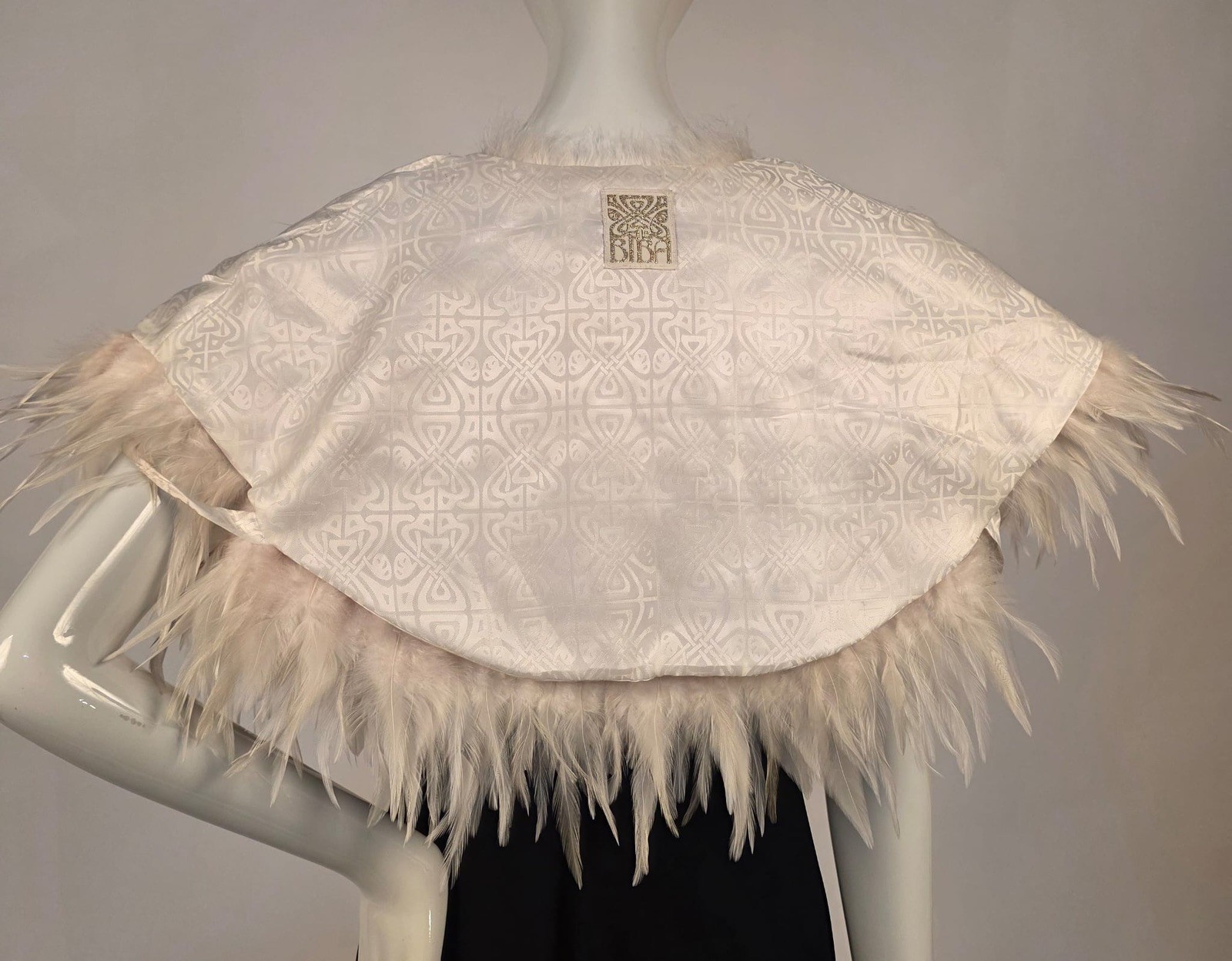 VINTAGE BIBA PLUSH WHITE FEATHER CAPE FOR DRESS W SATIN LOGO LINING