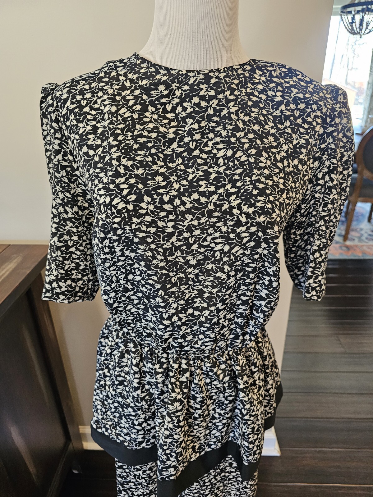 Vintage 80’s In Cinq Women’s Dress •Size 12• Made In USA Black Floral Ruffle