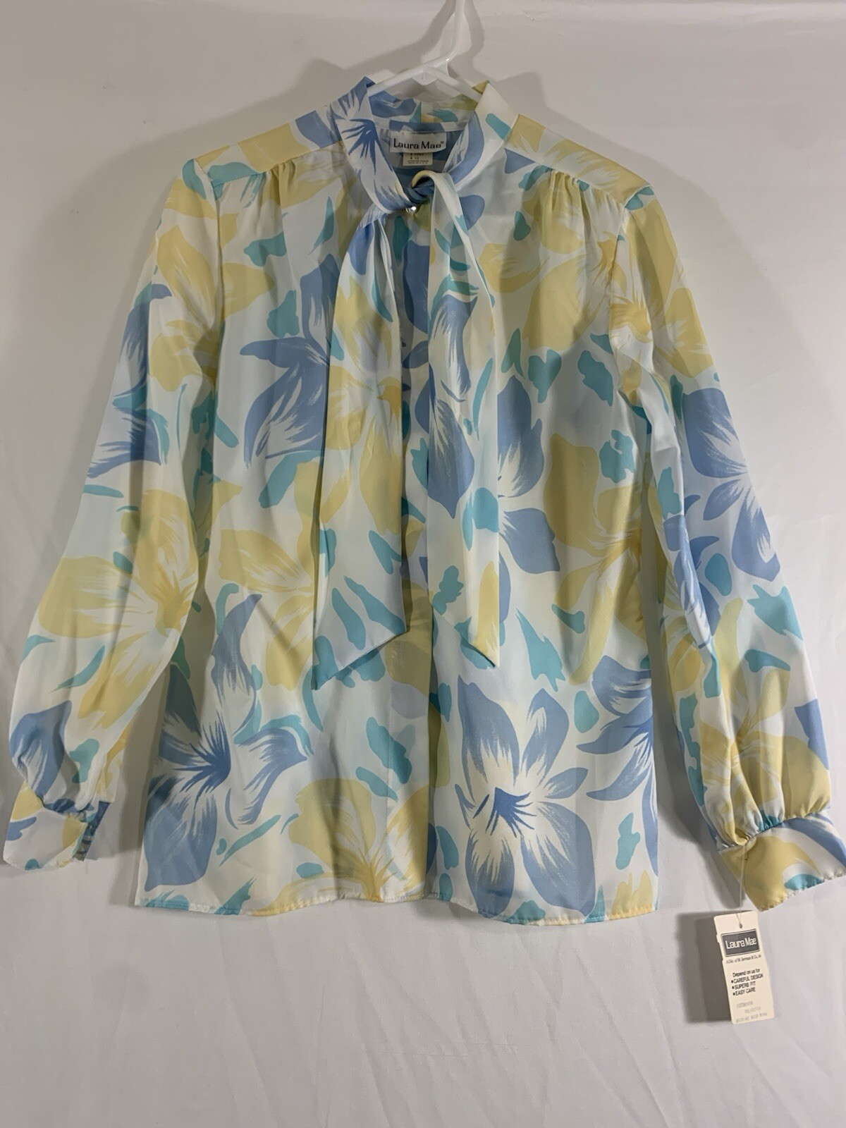 Vintage Laura Mae Woven Polyester Floral Size 12 Office Top Blouse Neck Bow USA