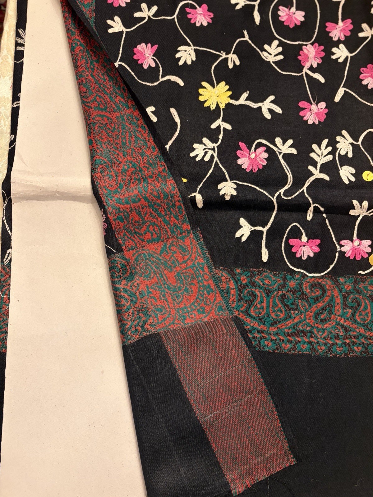 Vintage Kashmiri Jamawar Shawl 100% Pure Wool Black Floral Embroidered Wrap