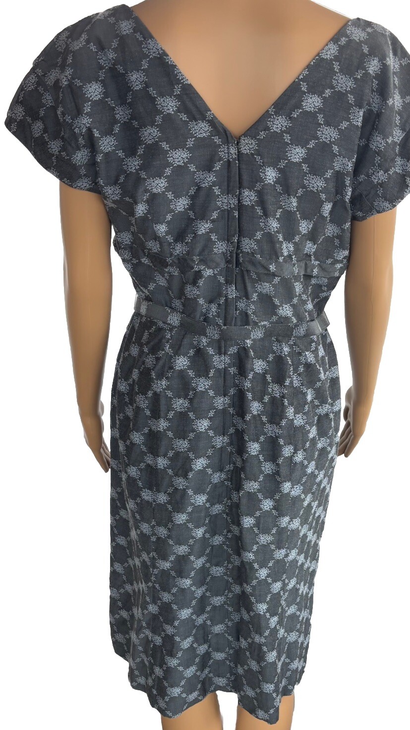 Chic Gray and White Print Sparkled Top Handcrafted 1950’s Sheath Dress Unlined