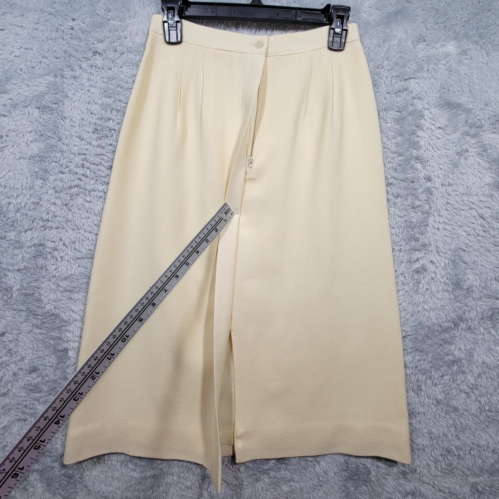 Villager Skirt Womens 10 Yellow Wool Lined Union Made USA 26×28.5 -stain