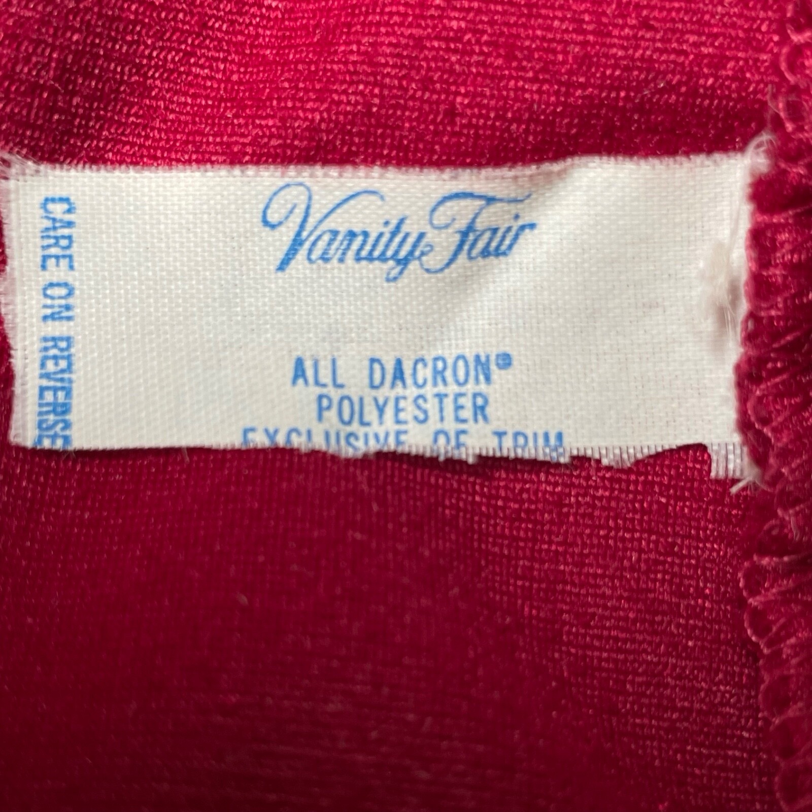Vtg Vanity Fair Long Robe Women’s S Front Zip 2 Pockets Lace Neck and Cuffs USA