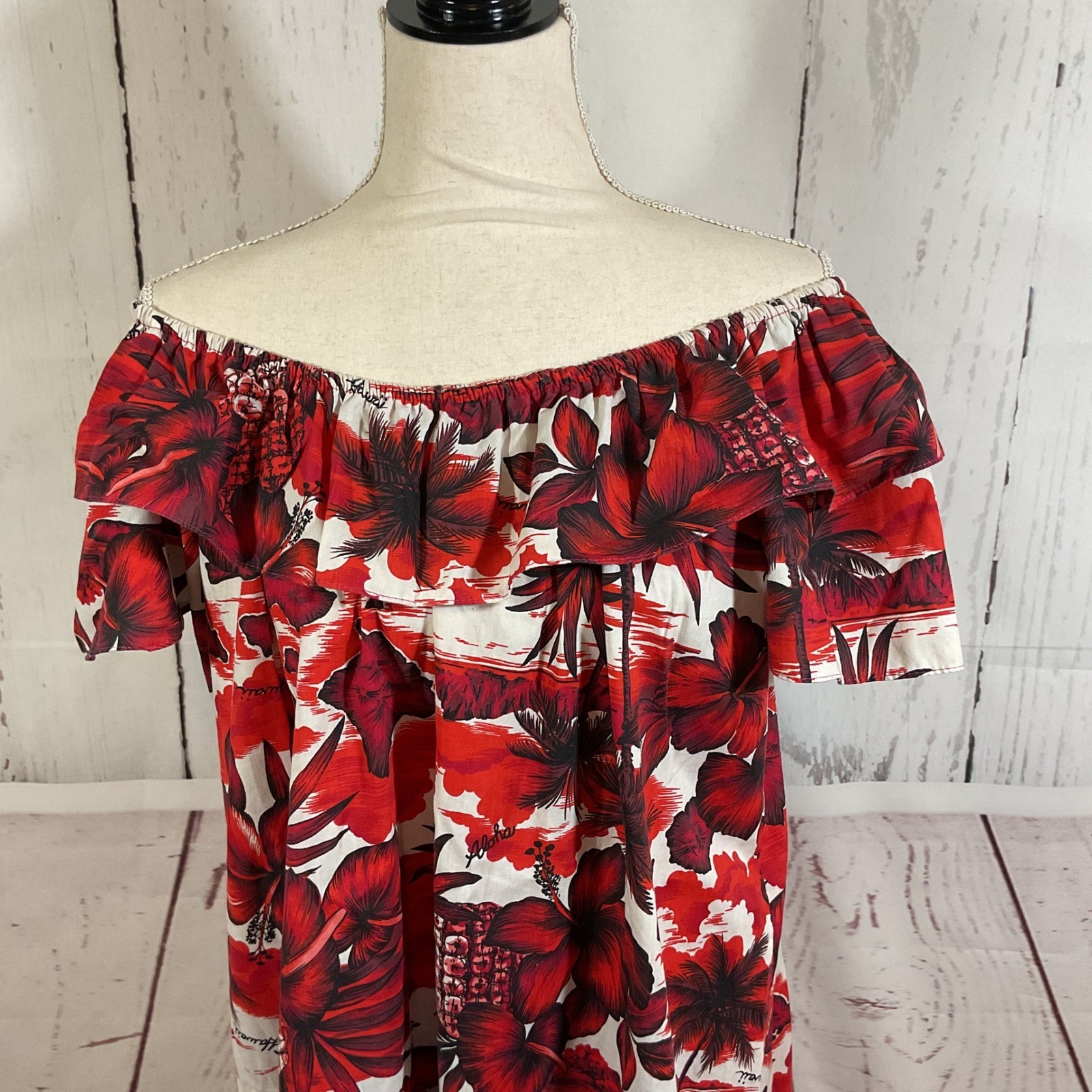 Vintage Made in Hawaii Red Tropical Hibiscus Floral Off Shoulder Muumuu Dress L