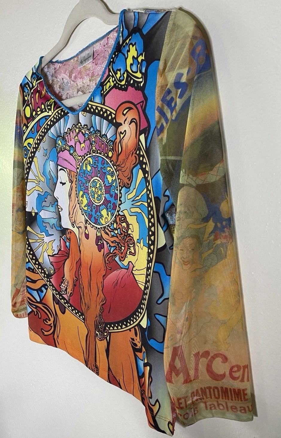 Rare Vintage Y2K Euro-Graphic Celestial Zodiac Festival tattoo 3/4 Sleeve Top M