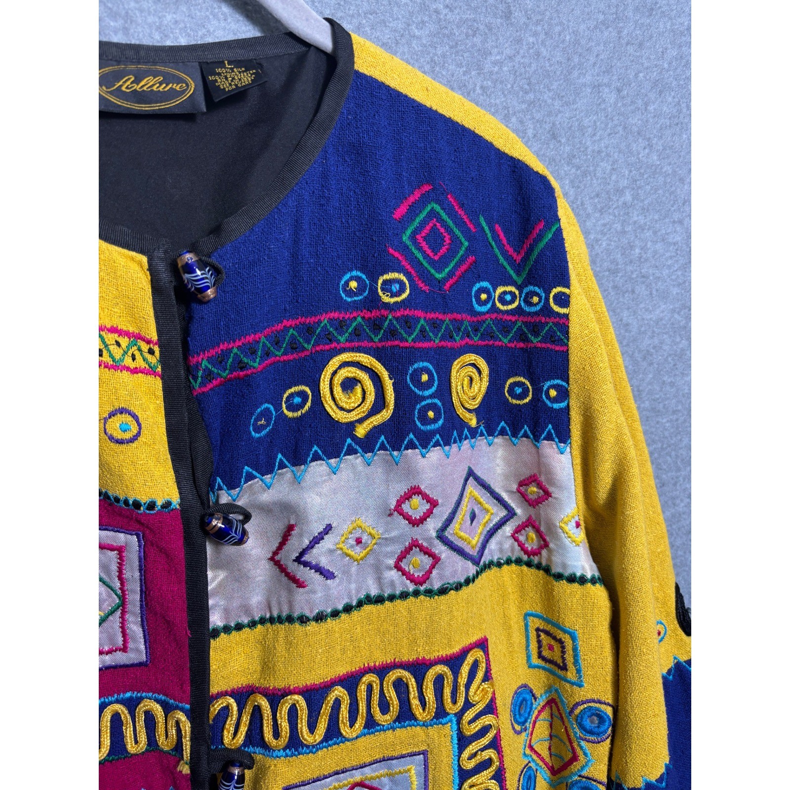 Allure Vintage Art To Wear Embroidered Jacket Colorful Boho Size L 100% Silk