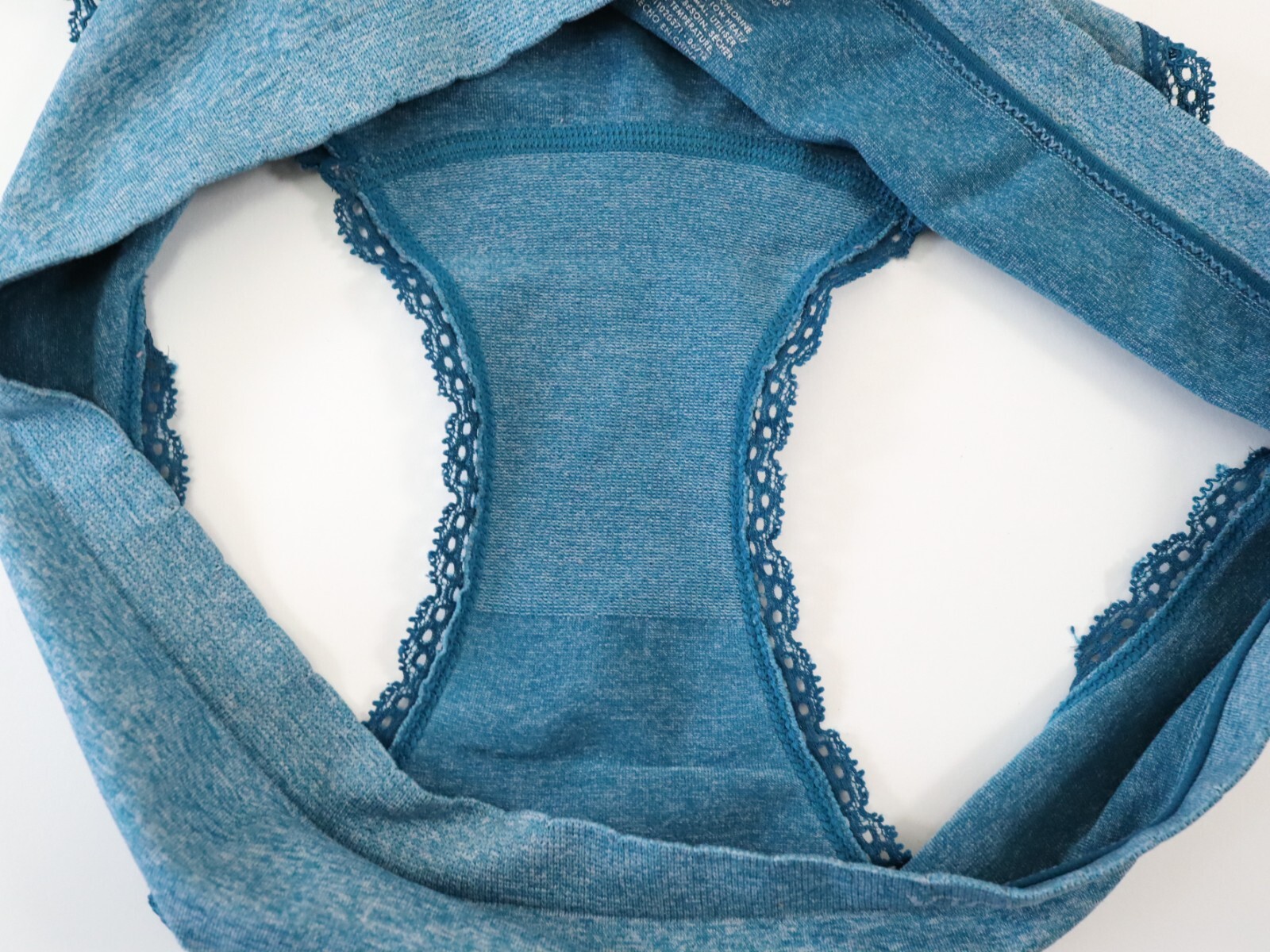 VTG 2011 Victoria’s Secret Seamless Ruffle Bikini Brief Panty Size LARGE