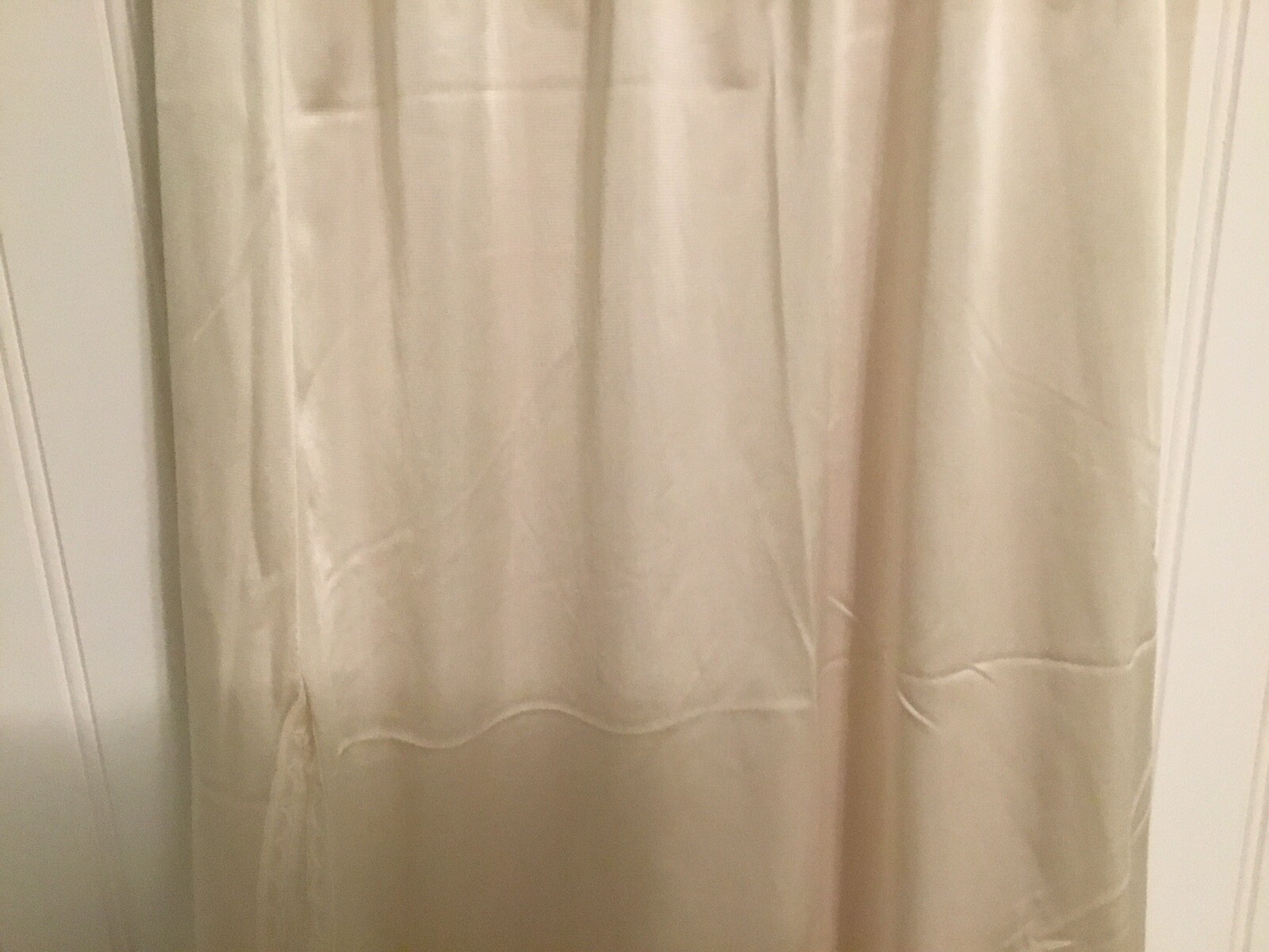 VINTAGE HALF SLIP – BODY LITES FOR JC PENNEY – SIZE Small – Scalloped LACE HEM