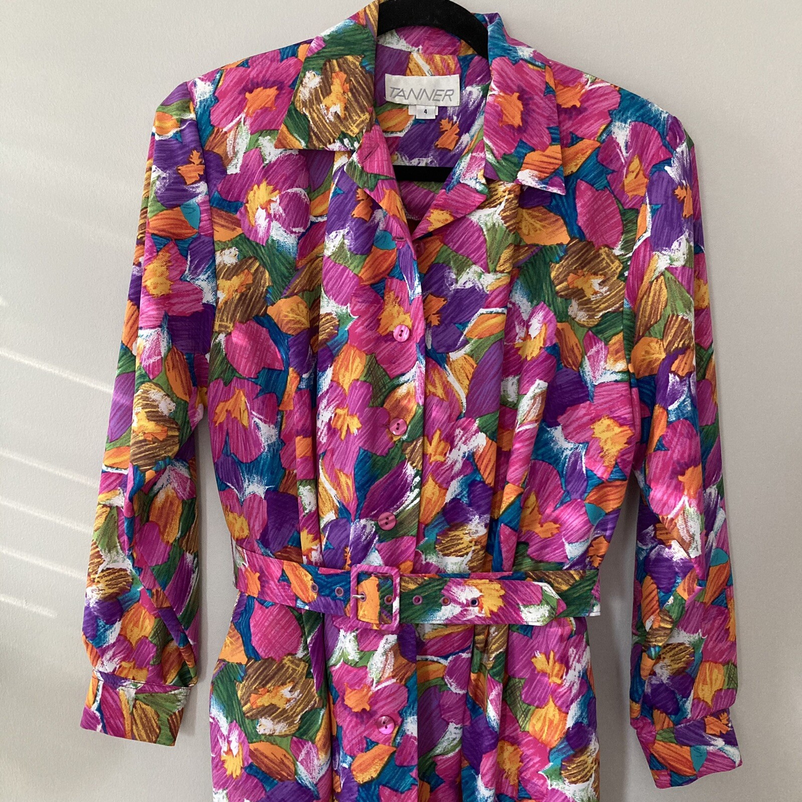 Vintage Tanner Shirtdress Size 4 Pink Orange Green Belted Shoulder Pads Pockets