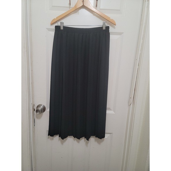 VTG Counterparts Pleated Maxi Skirt Women’s M Black Elastic Waist Casual Grunge