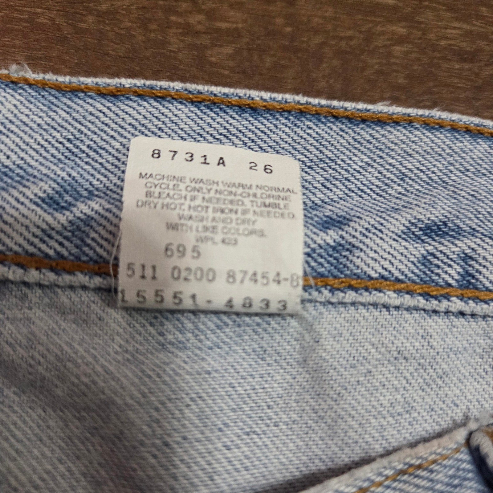 Vintage y2k Levis 550 Relaxed Fit Tapered Leg Jeans Light Wash Made in USA 16L