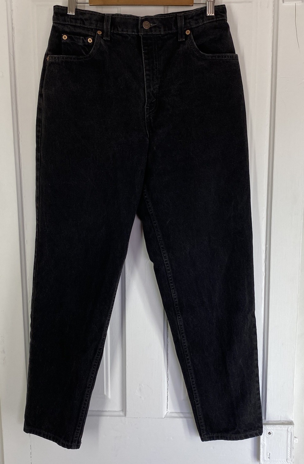 Levis 551 (Size 12 MED Womens) Relaxed Fit, Tapered Leg Black Cotton Denim Jeans