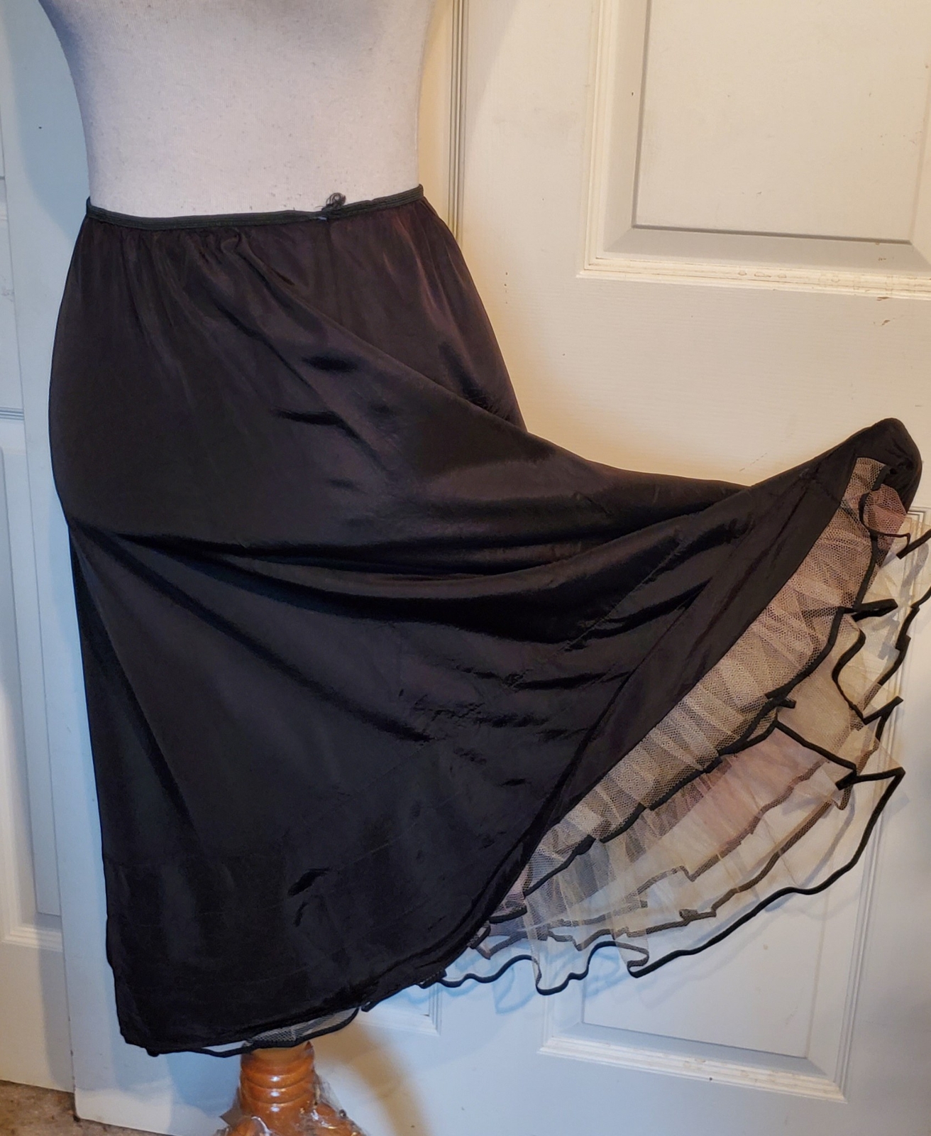 Vintage Long Black Nylon Slip Netting Ruffle at Hem W23″ stretches to 30″
