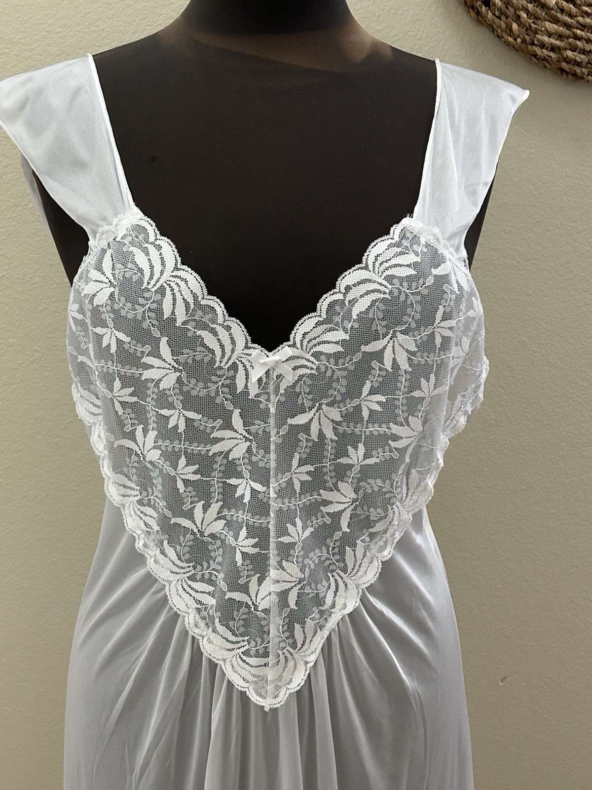 2 PC LATAISA Peignoir Nylon Chiffon Lace Nightgown Robe Set Wedding White NEW