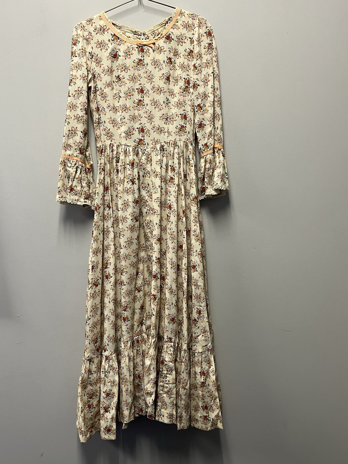 VTG Handmade Amish Prairie Dress w/ Bonnet Floral Calico CottageCore—XS/READ