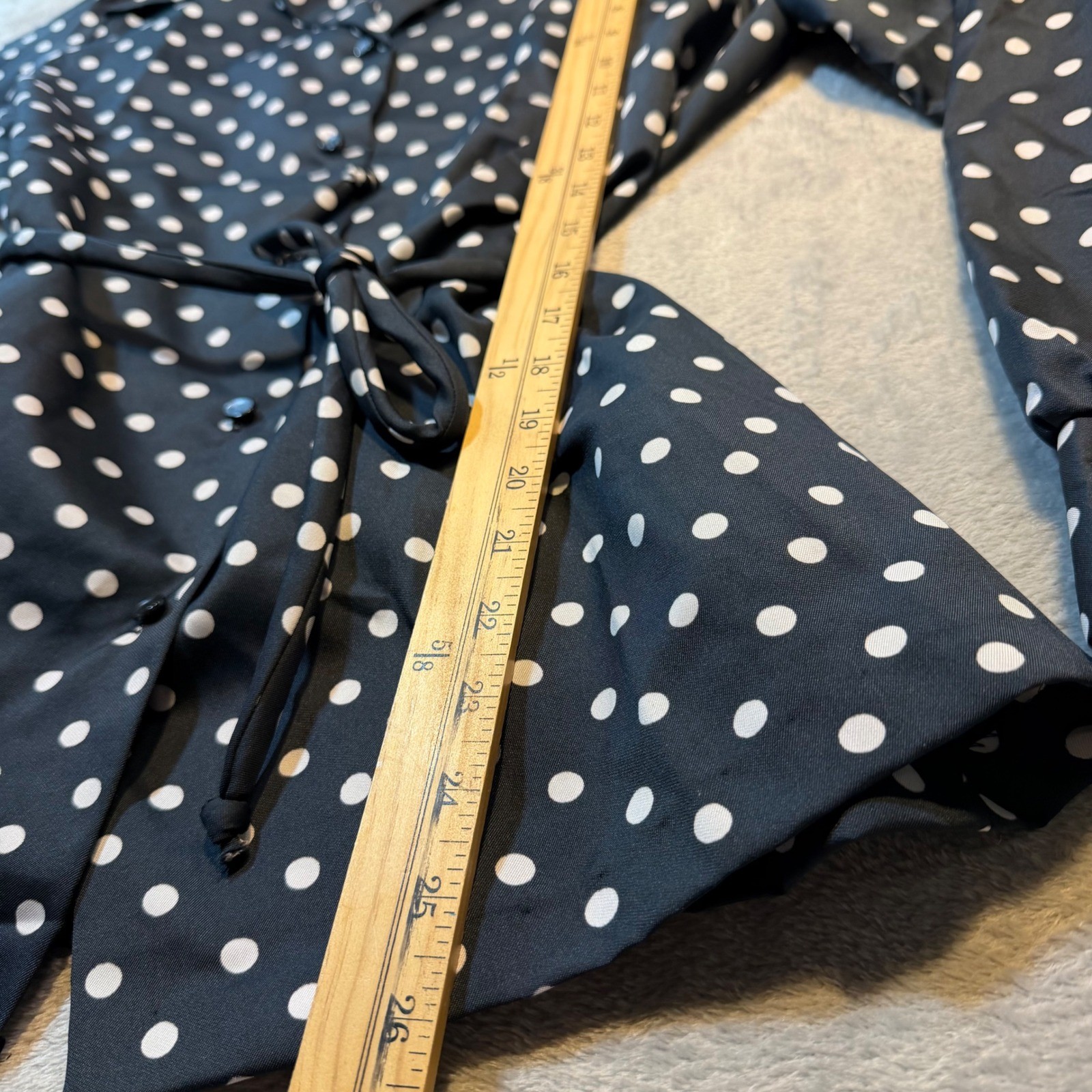 Classic Timeless Secretary pinup Vintage 70s Polka Dot Blouse Black White Sz 18