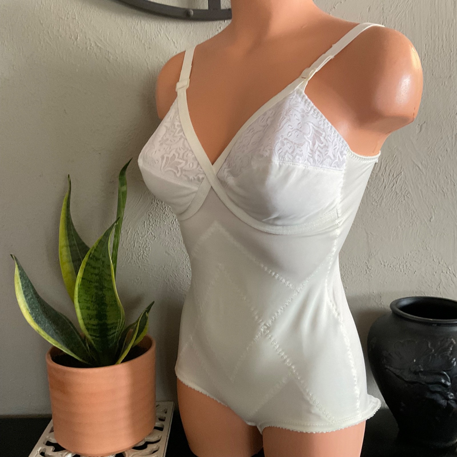 Vintage All in One Girdle ShapeWear White Stretch Bodysuit Wire Free Girdle 36B