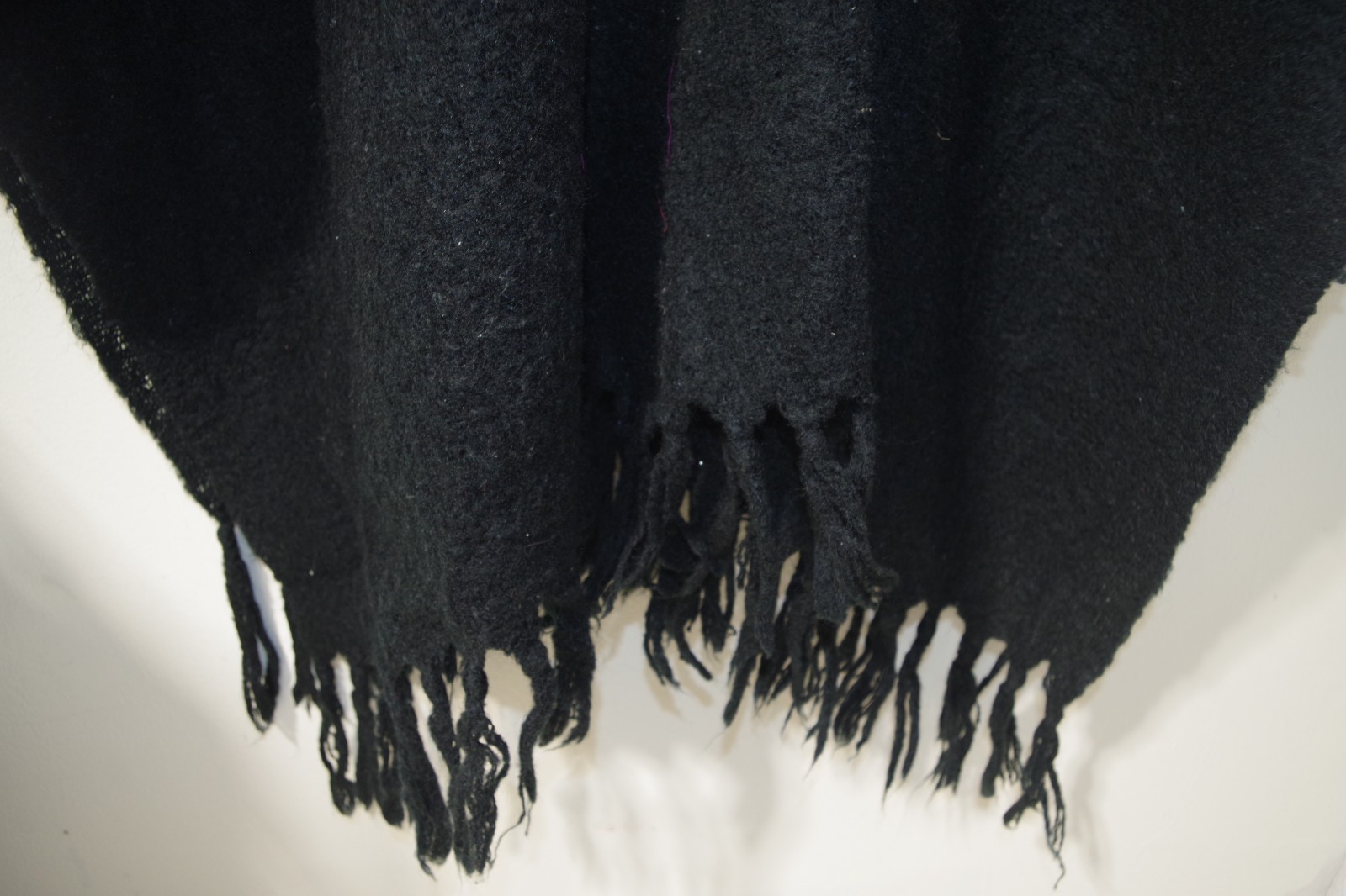 Y1 Vintage Womens Cape Fringe Nubby Wool Shawl Wrap Mohair Blend