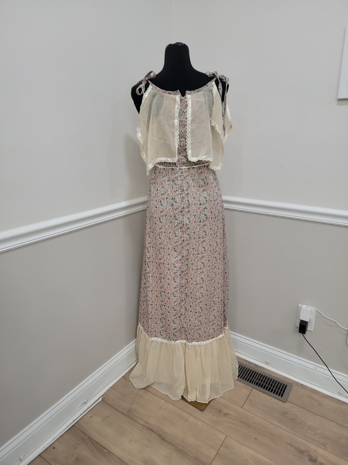 VTG 70s Trivia By Charm Of Hollywood Prairie Maxi Dress Floral Cottagecore Boho