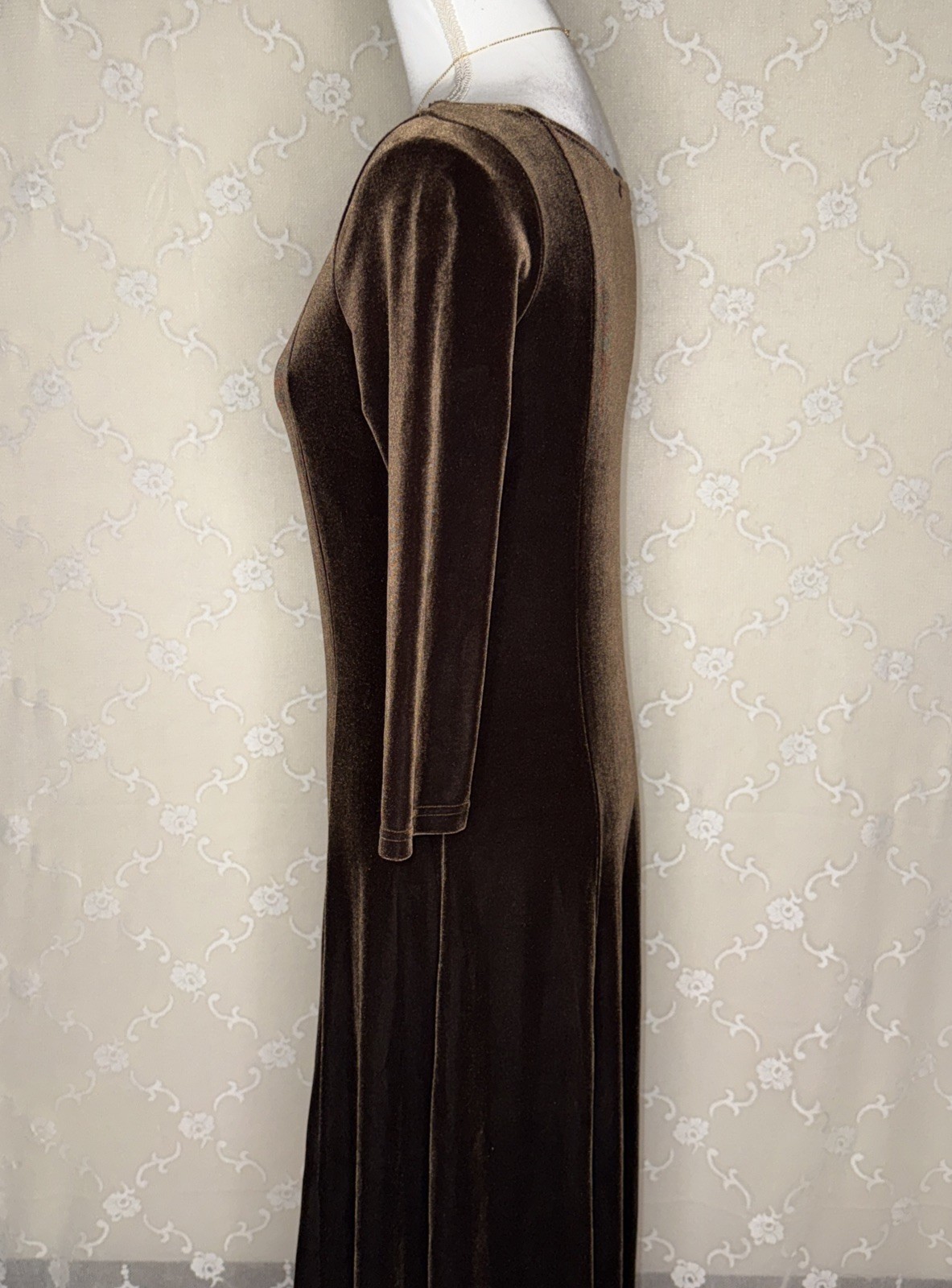 VTG Eddie Bauer Brown Flat Stretch Velvet Long Shift Dress Size Medium 36 Bust