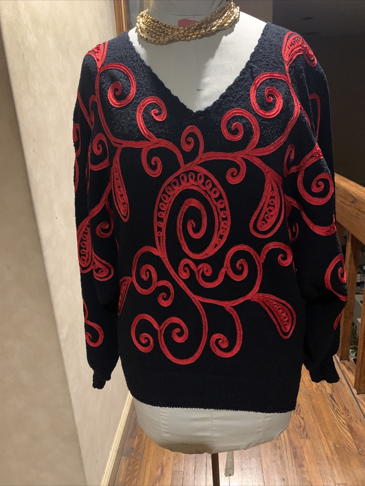 VINTAGE AMAZING DESIGN PETER LYNNE NEW YORK BLACK WOOL RED RIBBON SWEATER SZ.4/L