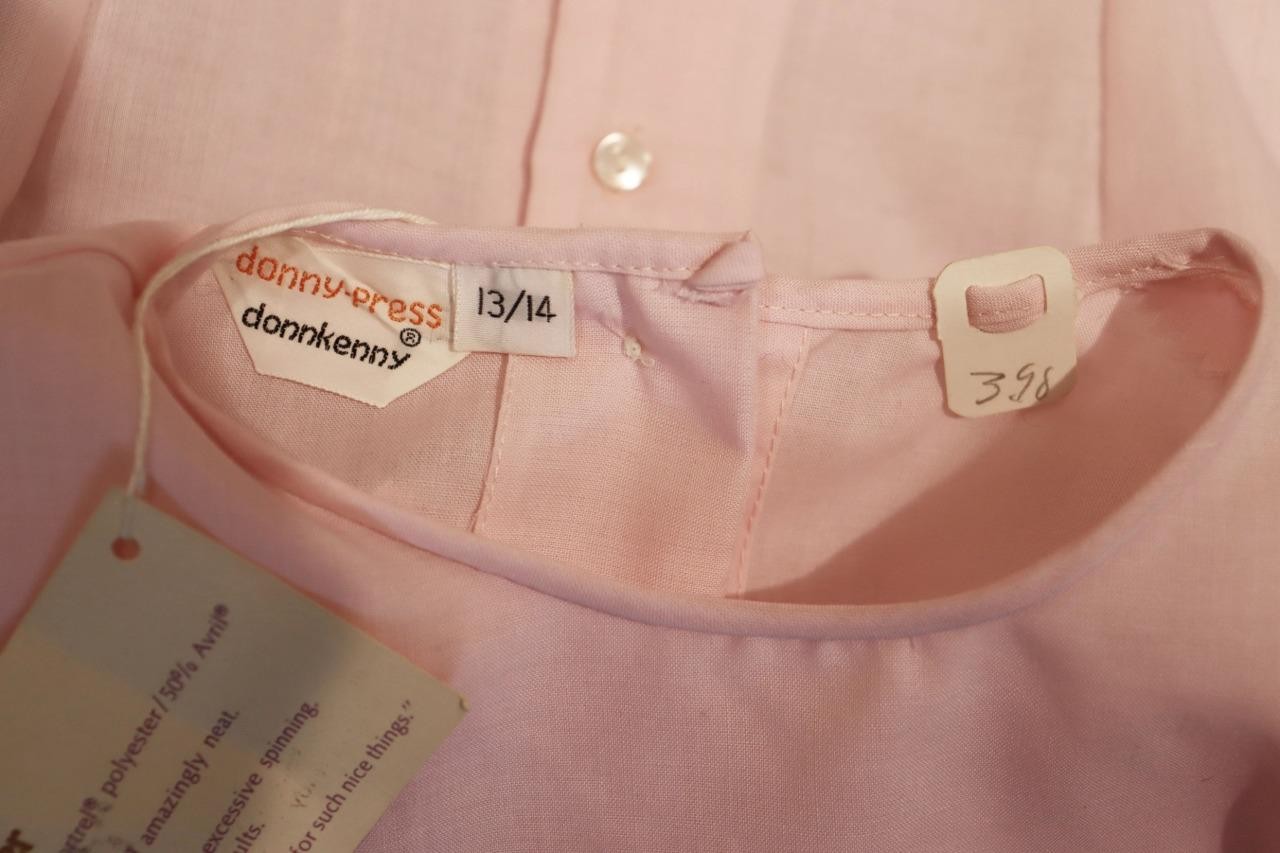 Vintage Deadstock 1960’s Pink Poly Blouse Size 40″ Bust Excellent Condition